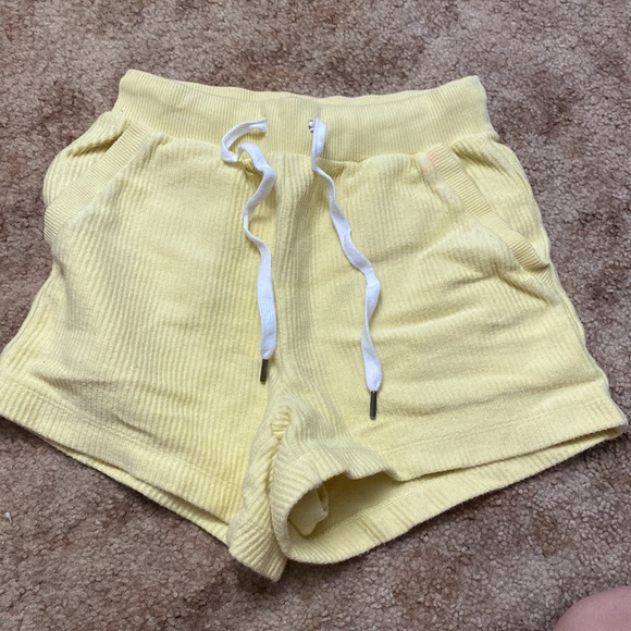 Aerie matching crewneck and shorts set - Picture 3 of 6
